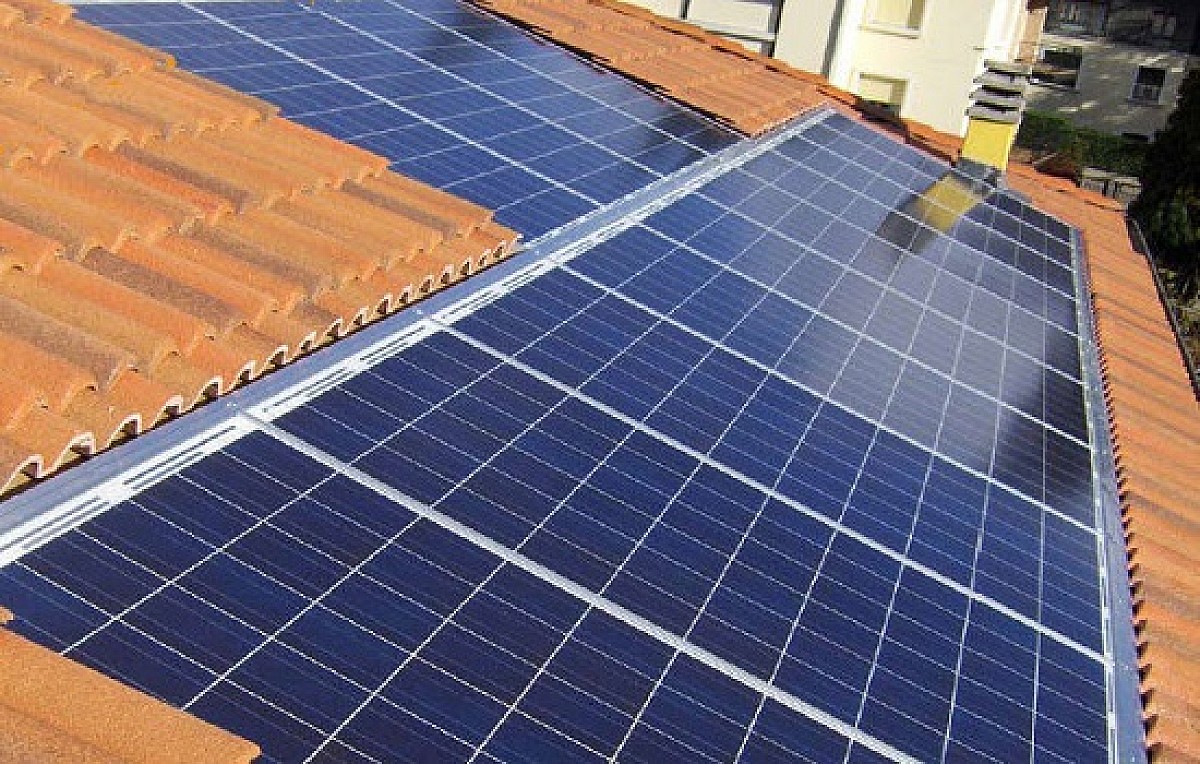 fotovoltaico-integrato-sugli-edifici-dal-mise-lo-schema-di-decreto-con