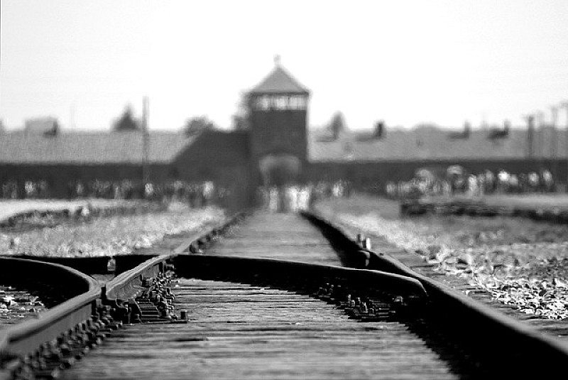 birkenau-gc2ededb09_640
