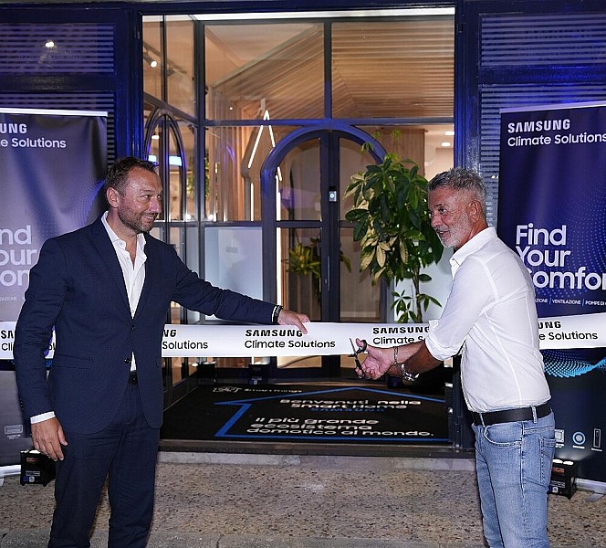 Taglio del nastro Ettore Jovane Samsung Elettronics Italia e Angelo Corrao Klimatica Srl