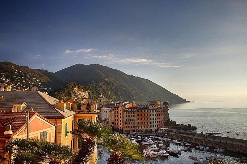 dexmac-genoa-4141143_1280