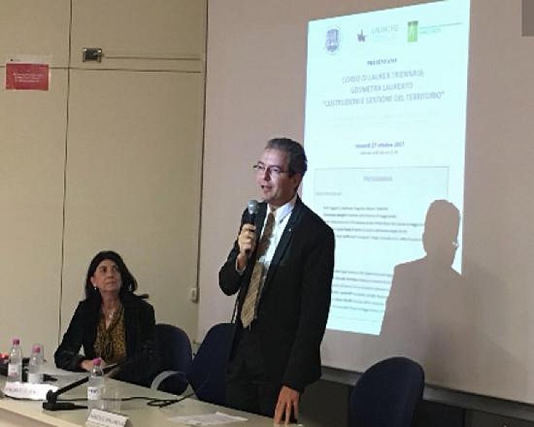 1_a_b_laurea-geometra-reggio-emilia